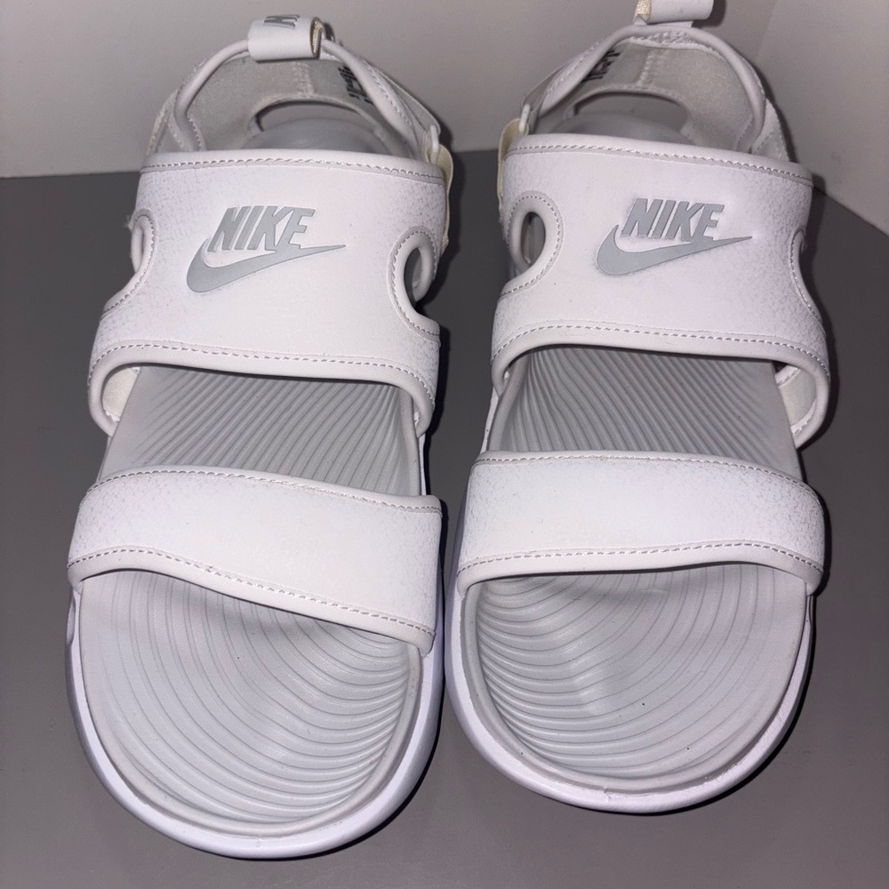 Nike Owaysis Women's Adjustable Sandals Size 10/white